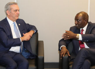 Presidentes de Kenia y RD sostienen reunión bilateral