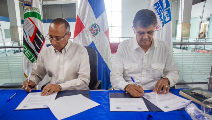 Opret y Alcaldía de SDO firman acuerdo de limpieza y bienestar en estación María Montez