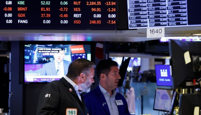 Wall Street registra su peor caída en 18 meses