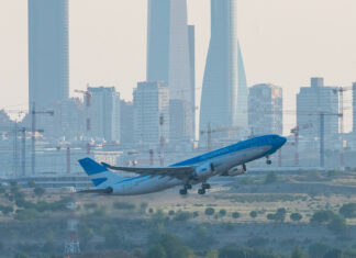 Gobierno inicia el proceso de privatización de Aerolíneas Argentinas