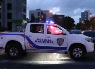 Haitiano roba patrulla de la Policía Nacional