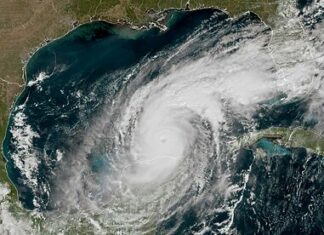 Milton se debilita pero llegará como poderoso huracán a Florida, EEUU