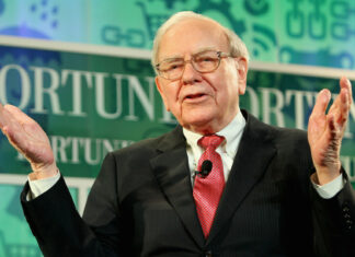 Warren Buffett se pronuncia acerca de su apoyo a Trump o Harris