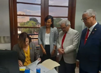 Presentan ante Congreso proyecto para despenalizar actos médicos sin intención de causar daño