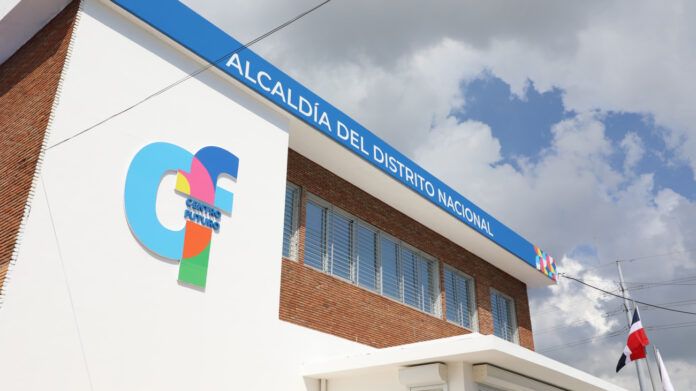 Abinader deja inaugurado Centro Futuro, Cristo Rey