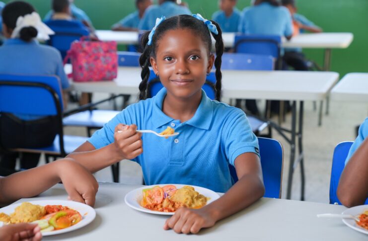 Inabie exhorta a la población a consumir alimentos saludables