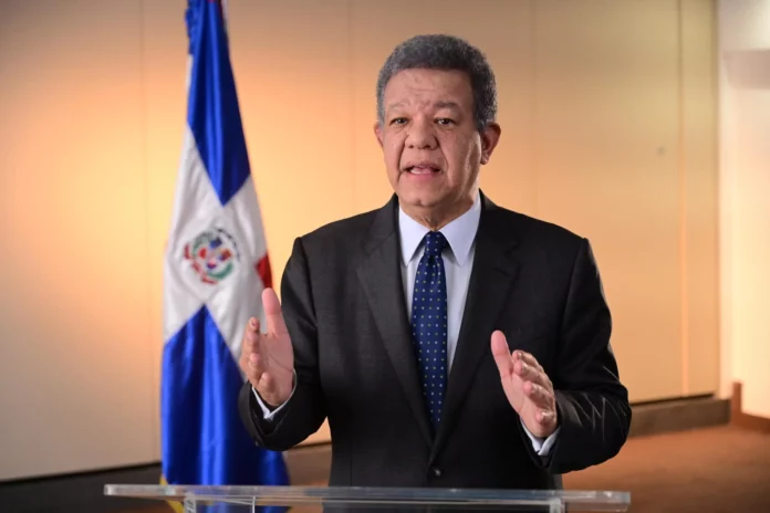 Leonel dice Gobierno debe realizar mesa de diálogo con sectores productivos tras aranceles de Trump