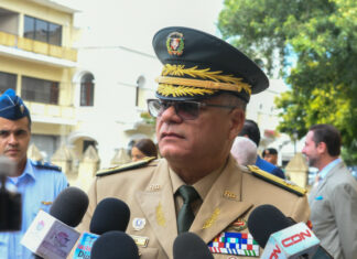 Ministro de Defensa afirma será duro contra los traficantes de ilegales