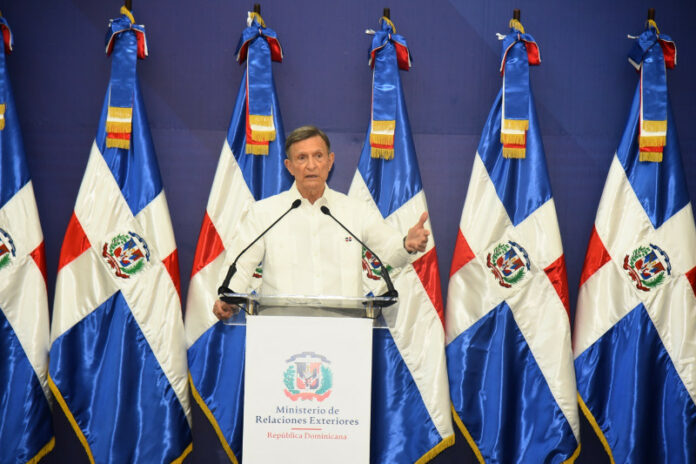 Álvarez a canciller haitiana: Las repatriaciones se harán cumpliendo normas internacionales