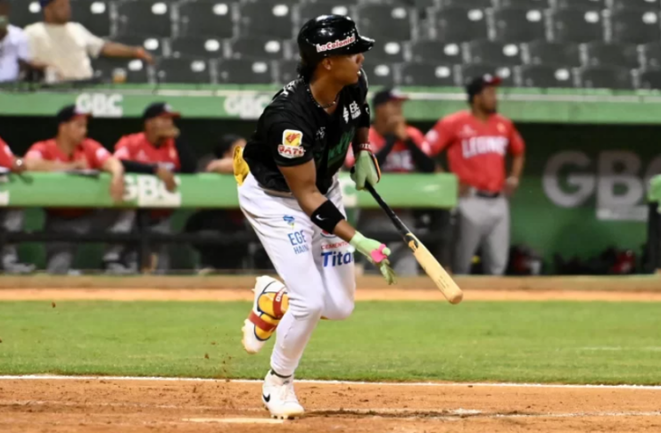 Tercer triunfo corrido de las Estrellas quiebra la racha victoriosa del Escogido