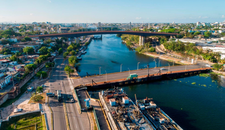 Obras Públicas cerrará este sábado Barcaza sobre Puente Flotante