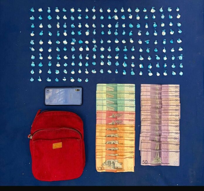 DNCD desmantela punto de drogas Padre Las Casas, Azua