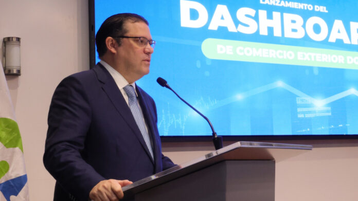 Aduanas presenta un innovador dashboard de datos de comercio