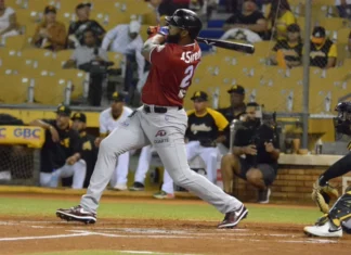 Carlos Peguero empuja a los Gigantes a un triunfo 13-5 sobre Águilas