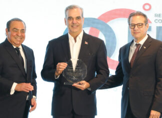 Abinader valora aportes del sector de la construcción