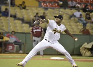 Águilas se apoyan en Romero para derrotar a los Gigantes 3-1