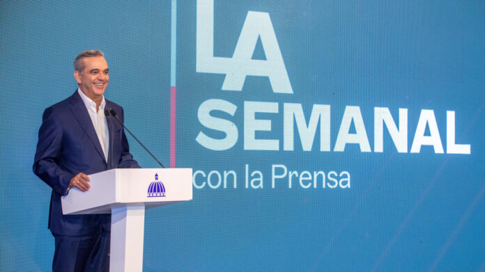 Abinader declara la seguridad vial como prioridad nacional