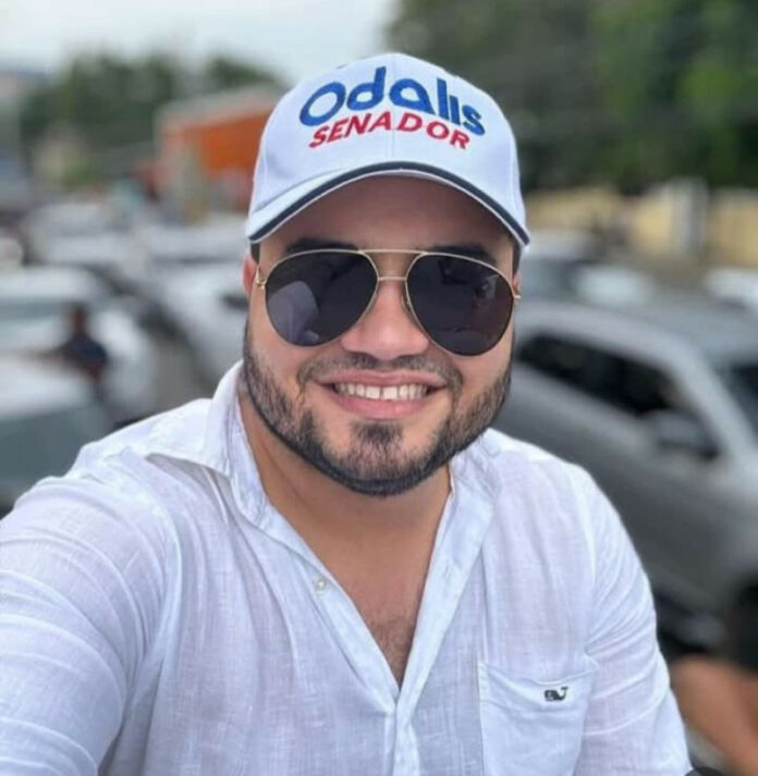 Coordinador de farmacia Promese Cal es apresado en aeropuerto de NJ