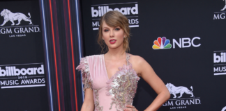 Billboard se disculpa con Taylor Swift por el video que muestra la “famosa” figura de cera desnuda