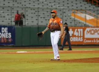 Los Toros fabrican rally en el octavo para vencer 3-1 a los Gigantes