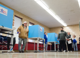 Abren centros de votación para las presidenciales en EE.UU.