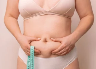 Estudio relaciona la grasa abdominal con signos de alzhéimer 20 años antes de que aparezcan los síntomas