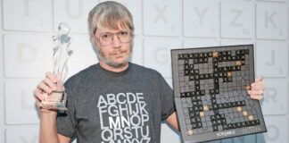 Gana el mundial de Scrabble en español sin hablar el idioma