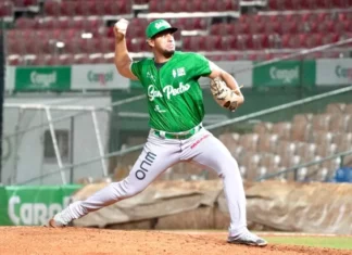 Estrellas solas en primer lugar tras blanquear al Escogido