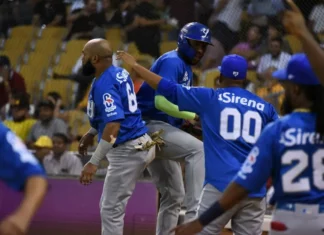 Licey gana 5to seguido y provoca triple empate en primero