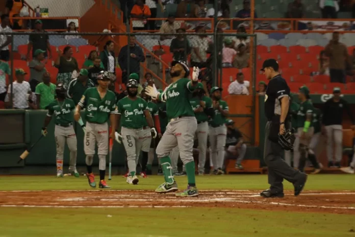 Las Estrellas, primer equipo en clasificar al round robin