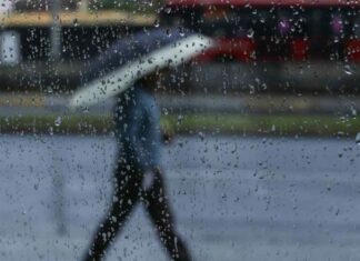 Débil vaguada y vientos del noreste provocarán lluvias dispersas