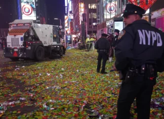 Diez personas resultan heridas en un tiroteo a las afueras de un club nocturno de Nueva York