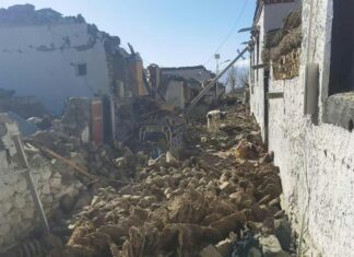 Decenas de personas mueren tras el fuerte sismo en el Tíbet