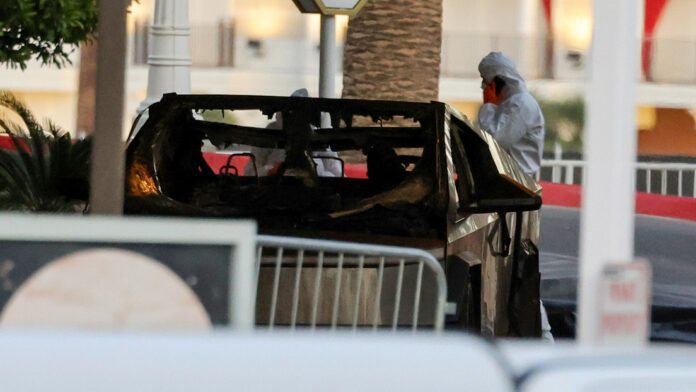 Quién es el autor de la explosión del vehículo Tesla frente a torre de Trump
