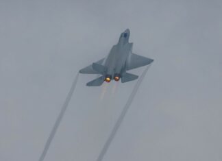 Taiwán denuncia la incursión de más de 20 aviones chinos