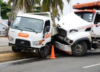 Siete empleados de Obras Públicas resultaron heridos en accidente de la Autopista 30 de Mayo