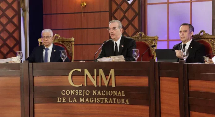 Abinader convoca reunión del CNM con miras a elegir el próximo procurador