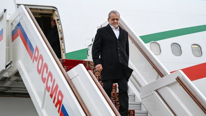 Presidente iraní llega a Moscú para reunirse con Putin