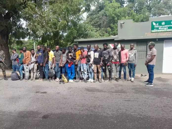Detienen yipeta con 19 haitianos indocumentados en Montecristi