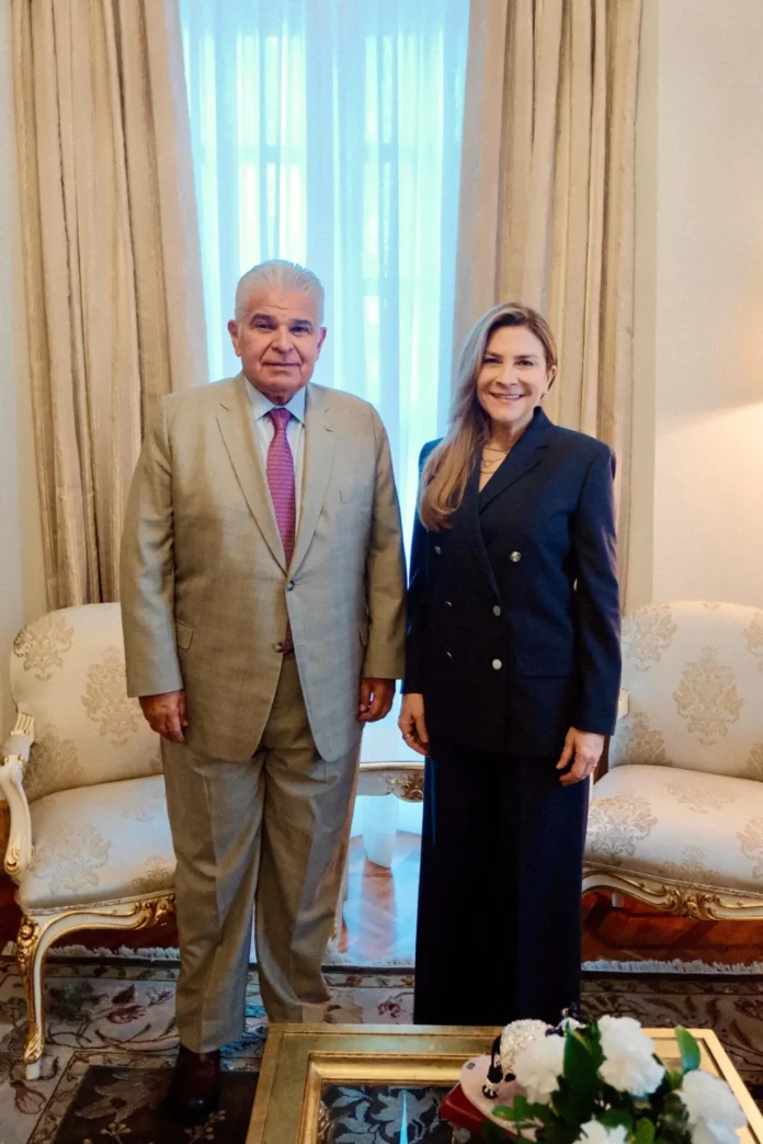 Carolina Mejía se reúne con el presidente de Panamá, José Raúl Mulino