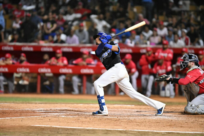 Sergio Alcántara deja a Leones en el terreno