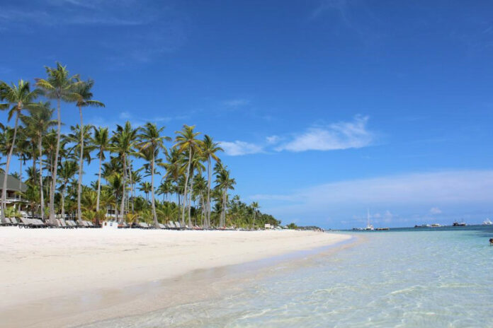 Identifican a turistas ahogados en playa de Punta Cana