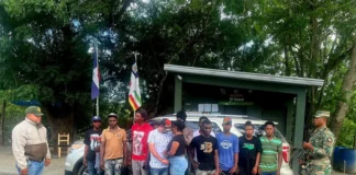 Detienen pareja de dominicanos por tráfico de inmigrantes haitianos