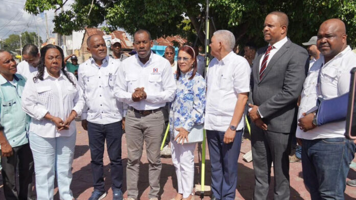 Gobierno inicia proceso de titulación en Boca Chica