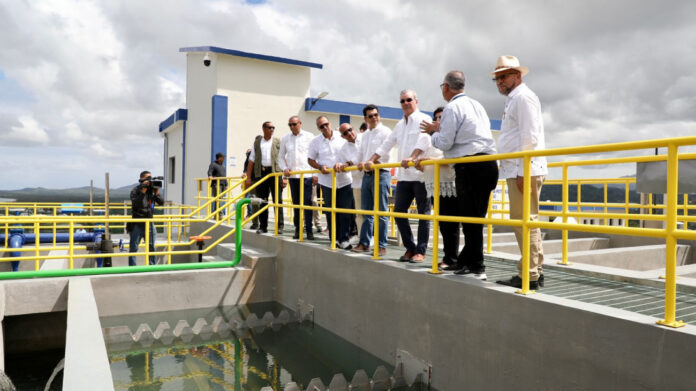 Abinader entrega un acueducto para Miches-Zona Turística