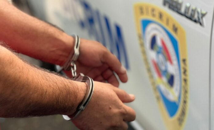 Arrestan a dos hombres por difundir imagen del cadáver de Rubby Pérez