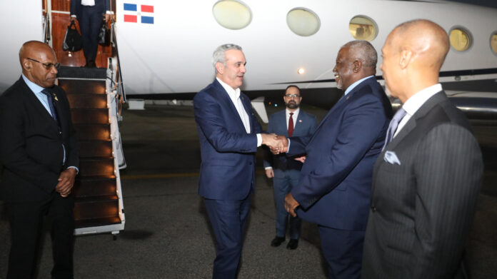 Abinader llega a Guyana donde hablará en Conferencia Internacional sobre Energía