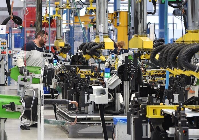México califica de injustificadas tarifas de EEUU a acero y aluminio