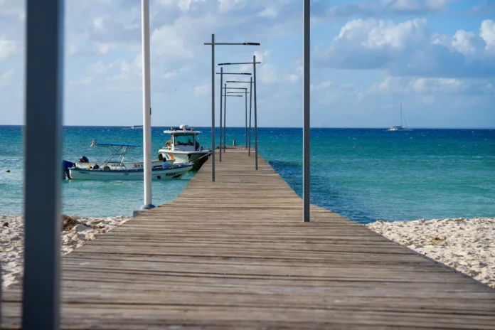 Inauguran remozado muelle turístico en Catuano, Isla Saona