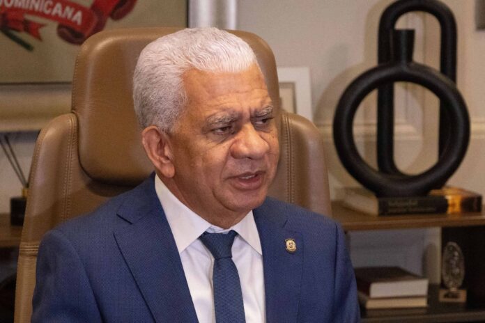 Presidente del Senado dice Congreso está obligado a sancionar la difamación en medios